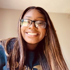 Meet your Posher, Breasha